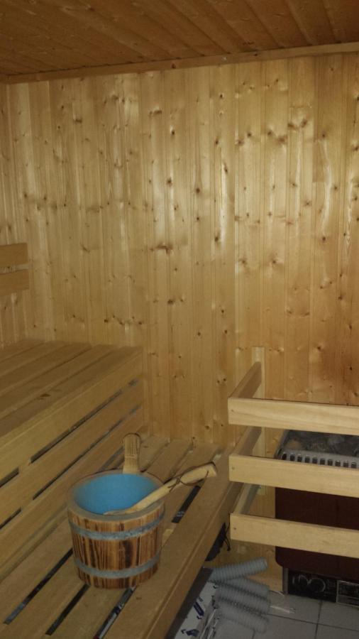 Appartement En Residence Skis Aux Pieds Avec Sauna Courchevel Exterior photo